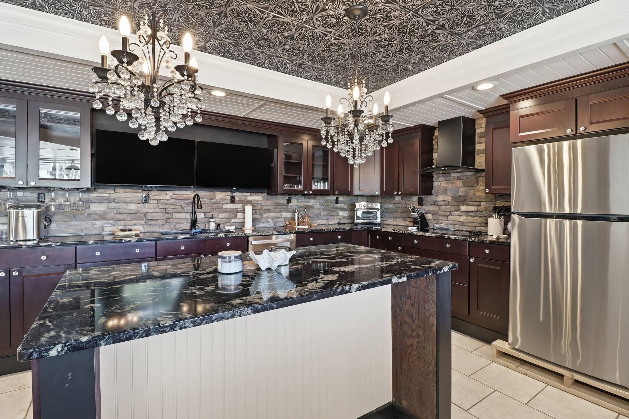 Bayshore Getaway